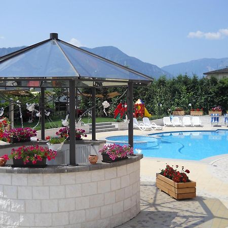 Hotel Bellaria Levico Terme Kültér fotó