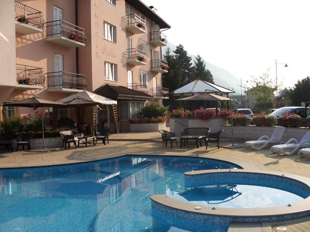 Hotel Bellaria Levico Terme Kültér fotó
