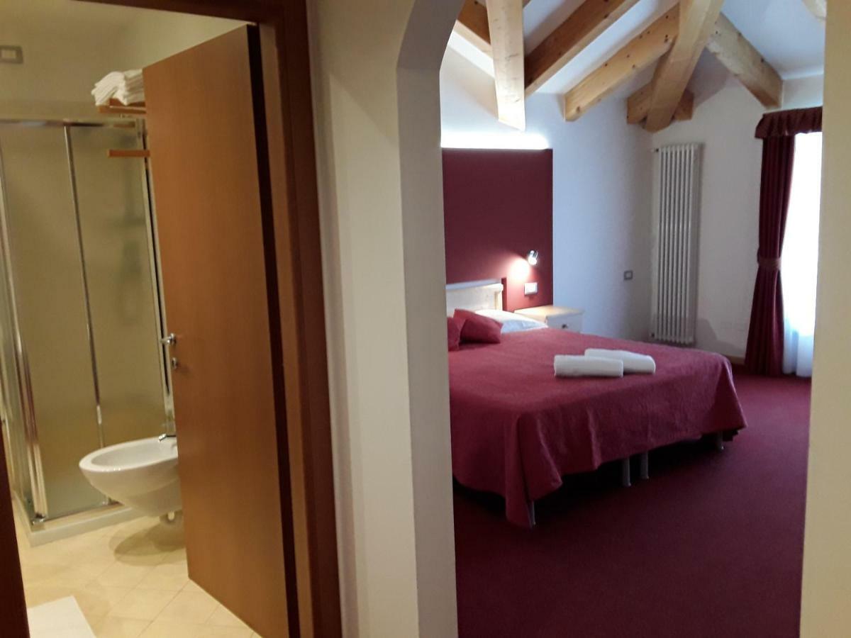 Hotel Bellaria Levico Terme Kültér fotó